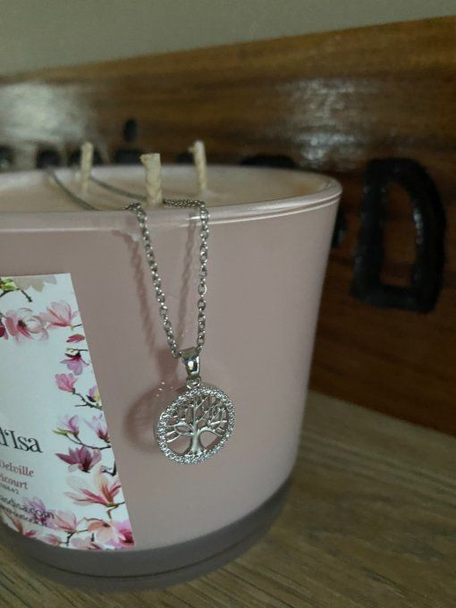 Bougie Parfumée Fleur de cerisier 3 mèches avec collier Arbre de vie argenté